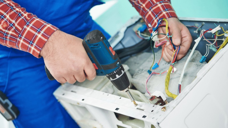 Karamürsel Franke Franke çamaşır makinesi kart tamiri – Su almama arızası orijinal parça ile giderildi. - Teknik servis örneği